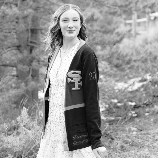 Free Lightroom Preset and Free Lightroom Profile black and white edit in a senior session.